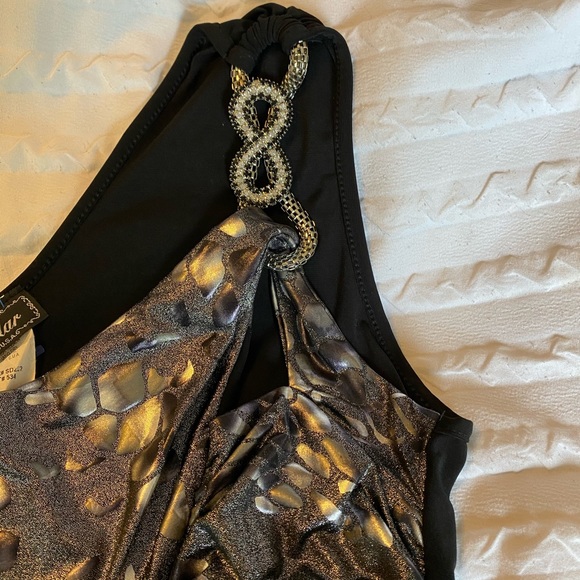 Mine club dresses - Picture 2 of 4